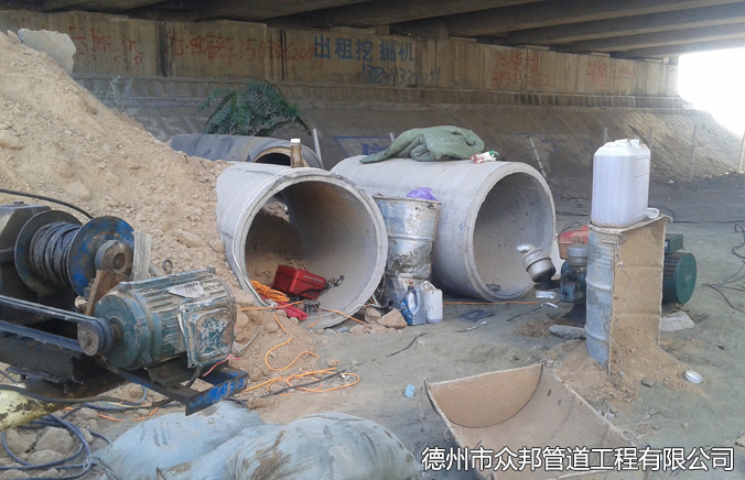 張家口盛華化工供暖管道90米頂管施工項(xiàng)目